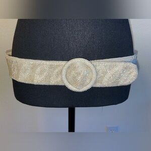 Vintage Robinson’s White Patterned Beaded Belt - Size M/L